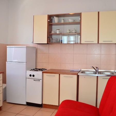 Apartmani Macak II Novalja Eksteriør bilde