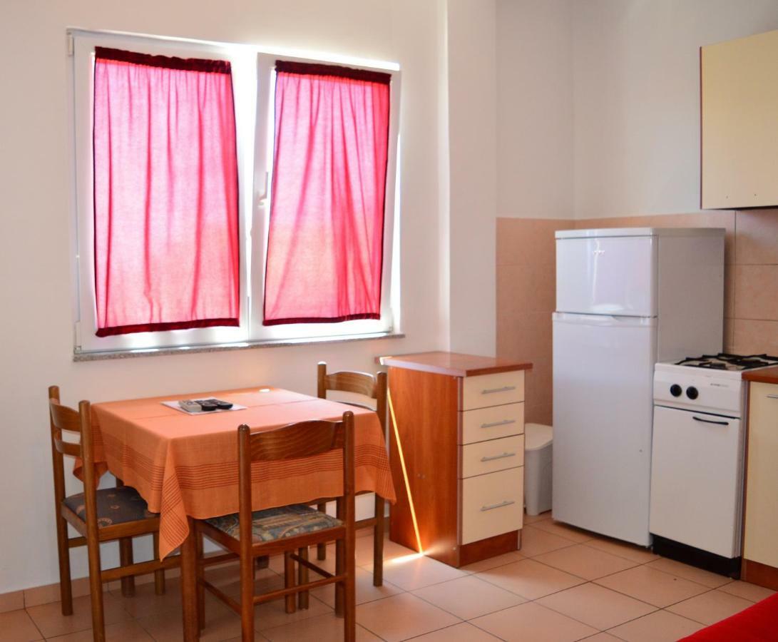 Apartmani Macak II Novalja Eksteriør bilde